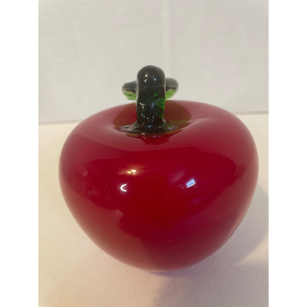 Vintage Murano-style Hand Blown Art Glass Apple with Green Stem - Picture 5 of 6
